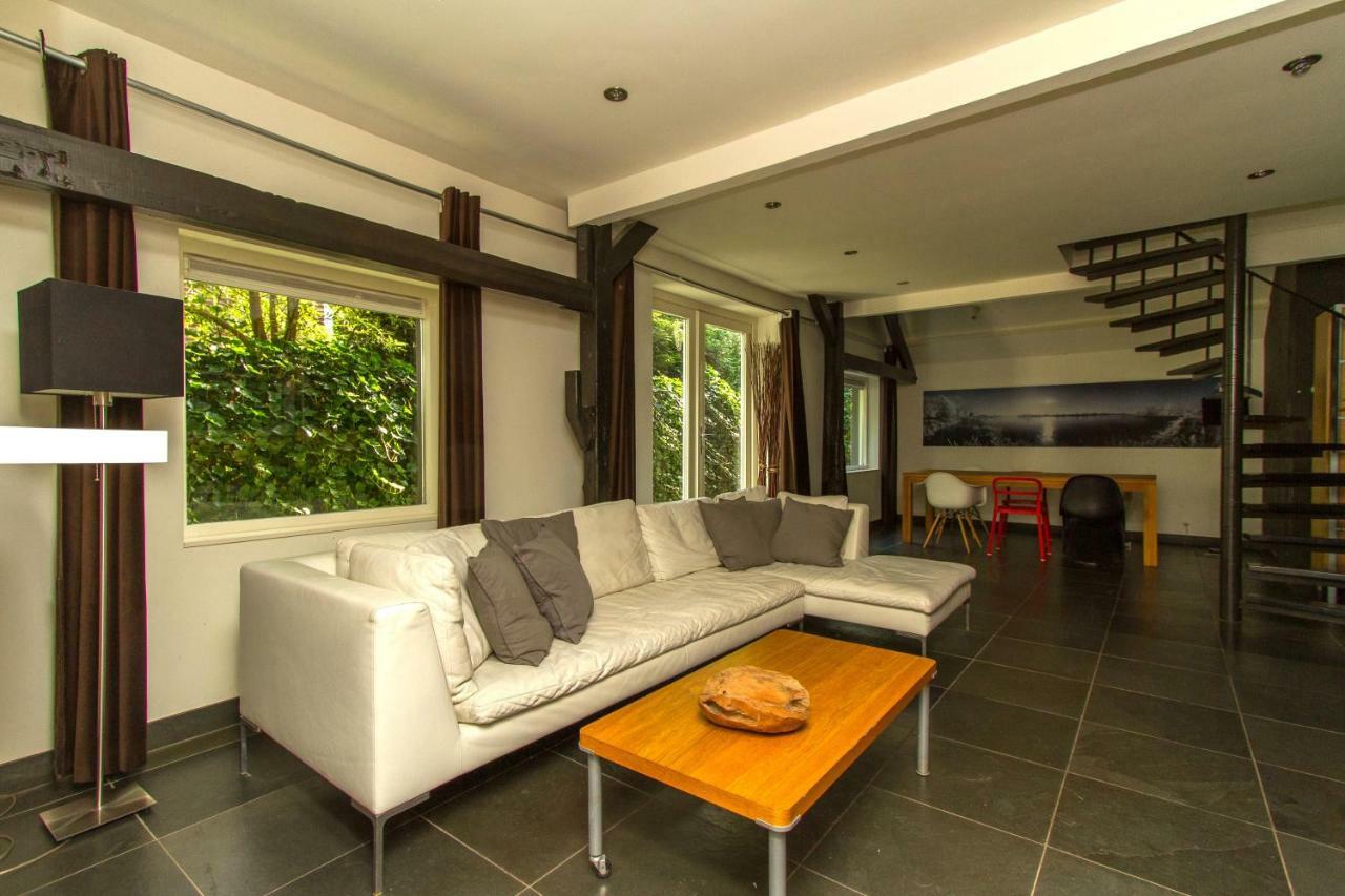 Hannahhoeve Private House With Wifi And Free Parking For 1 Car فيسْبْ المظهر الخارجي الصورة